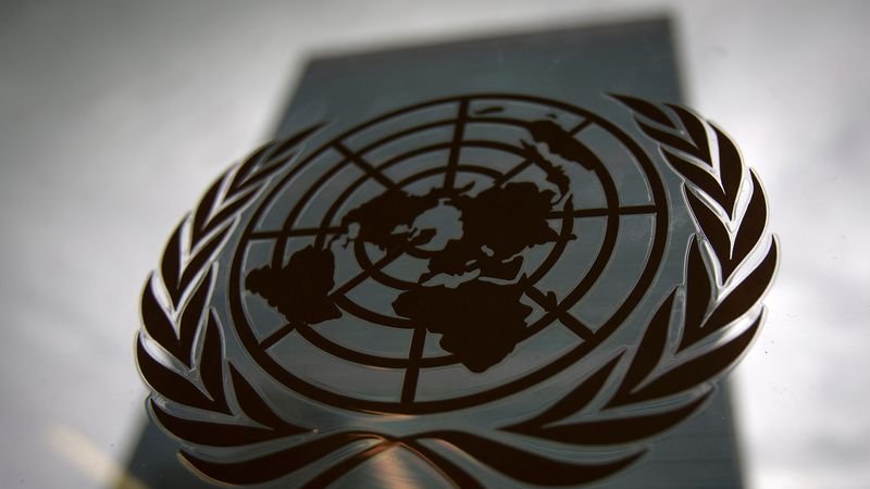Manifestantes israelíes incendian parte del recinto de la ONU en Jerusalén