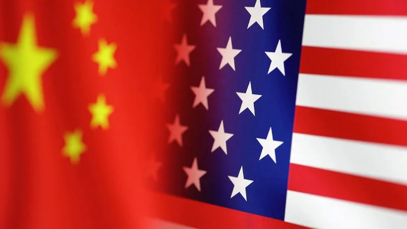 El ejército chino dice que "ahuyentó" a un destructor estadounidense en el mar de China Meridional