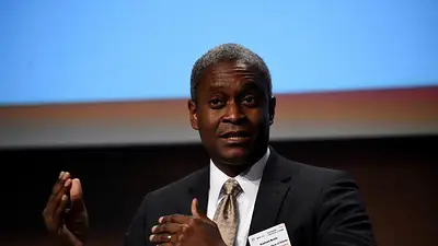 Bostic, de la Fed, dice que el momento para bajar los tipos de interés es incierto Bostic, de la Fed, dice que el momento para bajar los tipos de interés es incierto