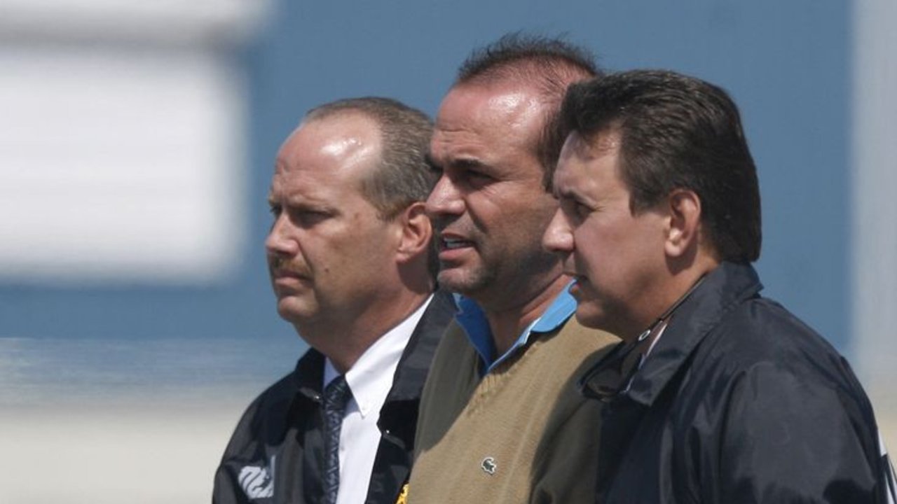 Otorgan libertad condicional a ex jefe paramilitar colombiano Mancuso