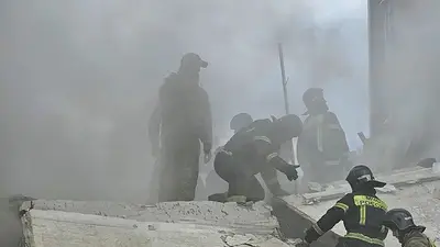 Un ataque ucraniano contra un bloque de apartamentos causa 15 muertos, según Rusia Un ataque ucraniano contra un bloque de apartamentos causa 15 muertos, según Rusia