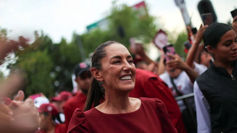 Sheinbaum mantiene amplia ventaja a menos de un mes para presidenciales México