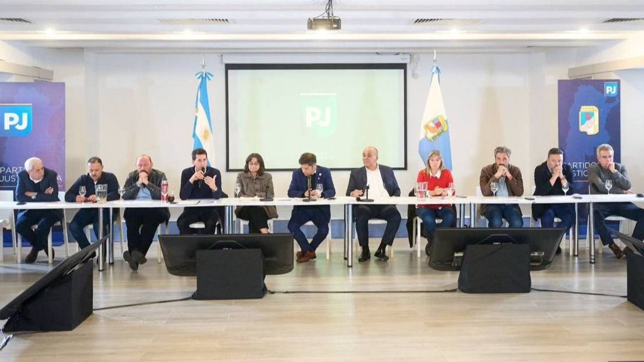 El PJ confirmó las internas de noviembre y convocó a movilizarse contra la ley Bases