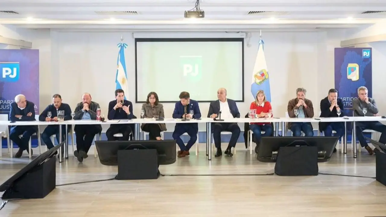 El PJ confirmó las internas de noviembre y convocó a movilizarse contra la ley Bases