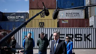 Blinken elogia la resistencia de Ucrania en su visita a las instalaciones cerealistas de Kiev Blinken elogia la resistencia de Ucrania en su visita a las instalaciones cerealistas de Kiev