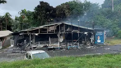Tres muertos en Nueva Caledonia por los disturbios tras la aprobación en París del cambio de voto Tres muertos en Nueva Caledonia por los disturbios tras la aprobación en París del cambio de voto
