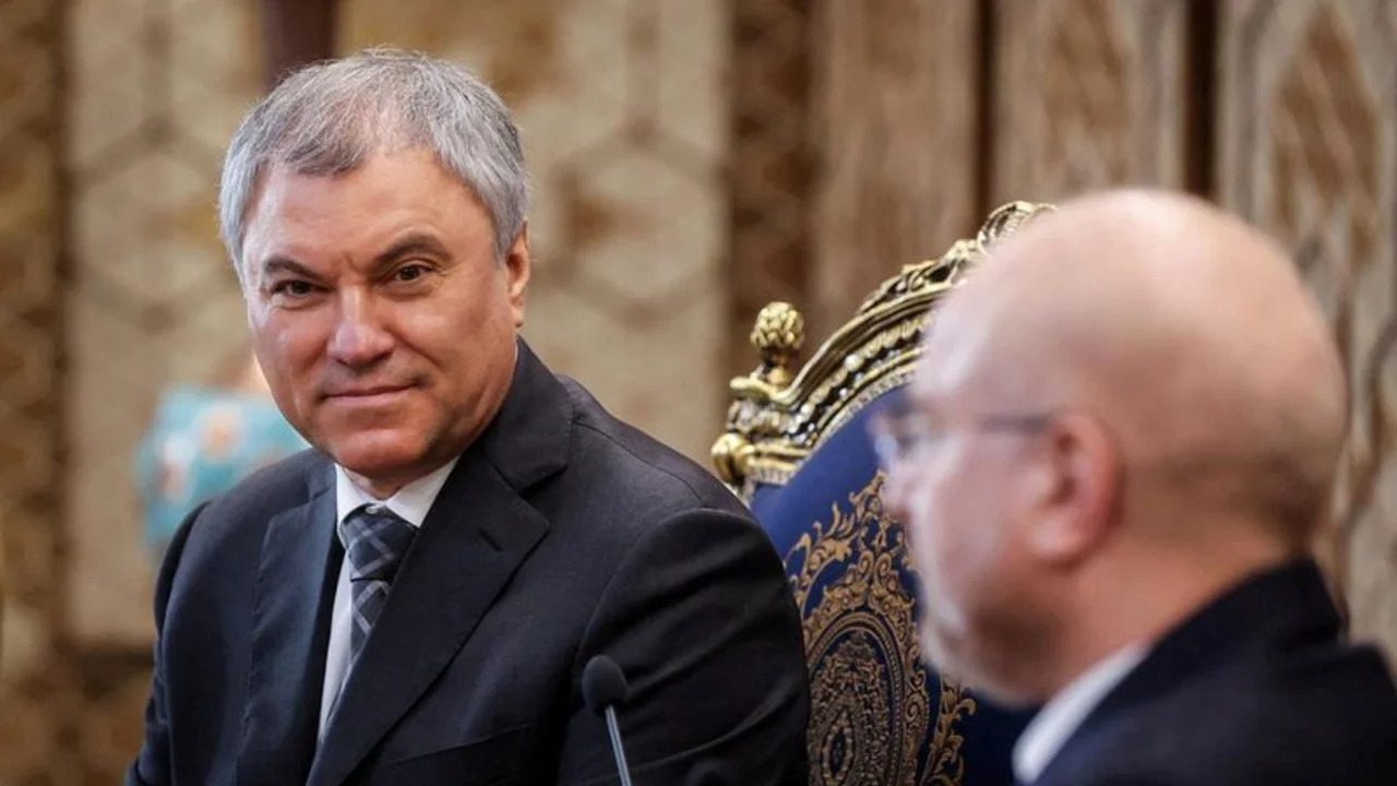 Un aliado de Putin dice que Ucrania corre el riesgo de arrastrar a Occidente a una gran guerra con Rusia