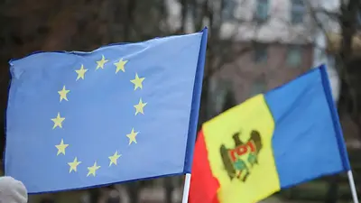 El Parlamento moldavo vota a favor de celebrar un referéndum sobre la UE junto con las presidenciales El Parlamento moldavo vota a favor de celebrar un referéndum sobre la UE junto con las presidenciales