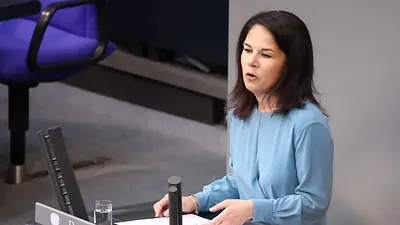 Ucrania necesita armas de largo alcance para defender Járkov, dice la ministra alemana de Exteriores Ucrania necesita armas de largo alcance para defender Járkov, dice la ministra alemana de Exteriores