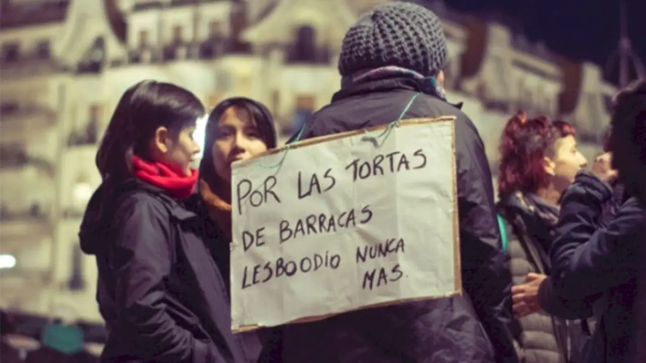¿Cuánto pueden arder los cuerpos quemados de tres lesbianas?