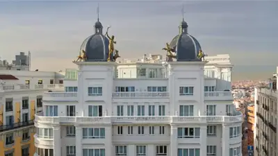 El hotel de lujo en el que se hospedó Javier Milei en Madrid El hotel de lujo en el que se hospedó Javier Milei en Madrid