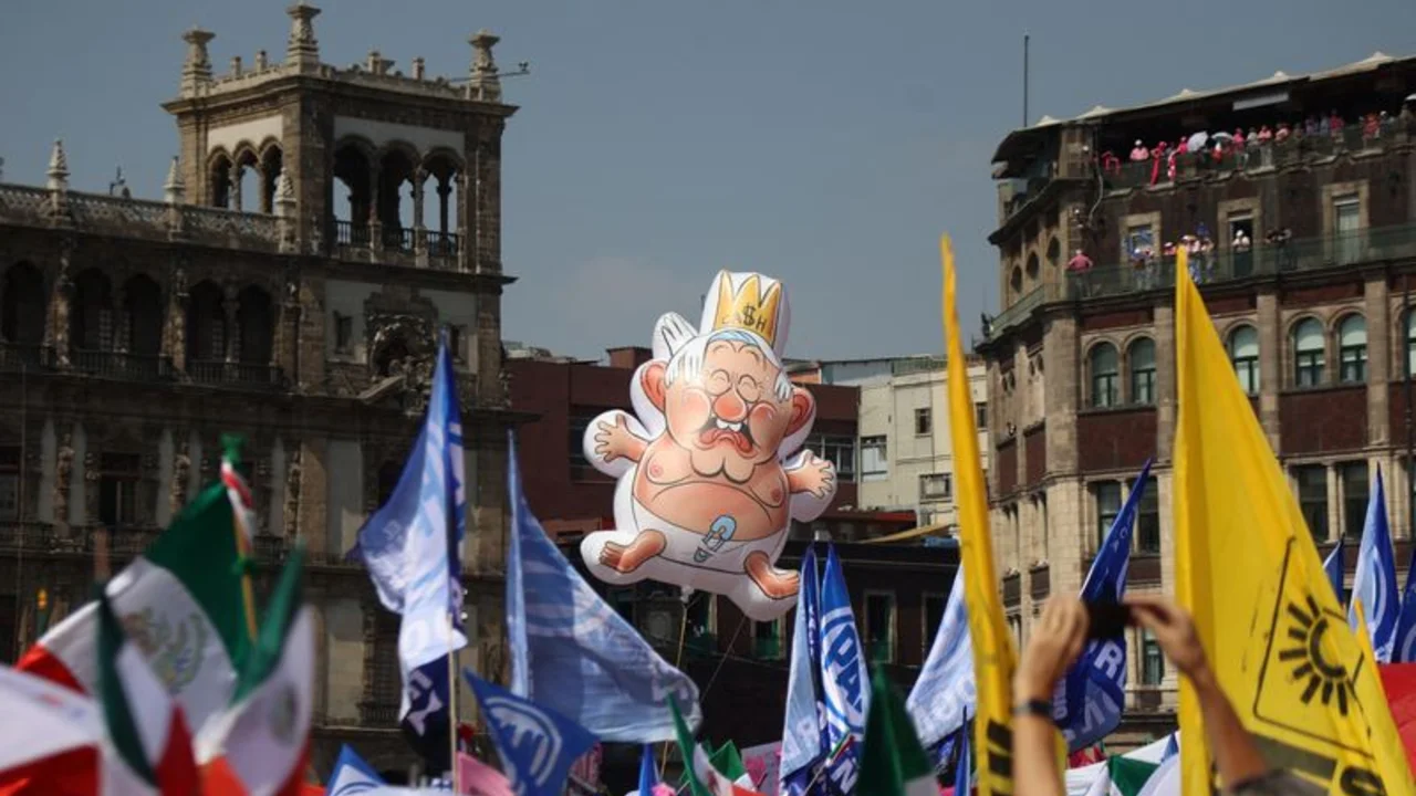 Miles protestan en México a dos semanas de elecciones presidenciales
