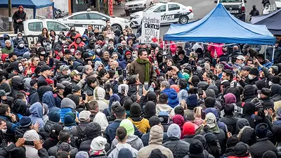 Tensión en Misiones: la Policía rechazó la oferta del Gobierno y sigue el conflicto Tensión en Misiones: la Policía rechazó la oferta del Gobierno y sigue el conflicto