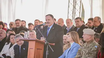 Quintela adelantó un nuevo incremento salarial para estatales: cuándo será y quiénes lo cobrarán Quintela adelantó un nuevo incremento salarial para estatales: cuándo será y quiénes lo cobrarán