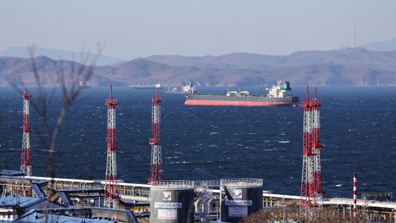 Rusia superó las cuotas de la OPEP+ en abril y las compensará, según el Ministerio de Energía