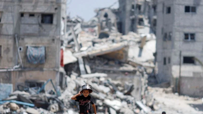 Fuerzas israelíes matan a decenas de palestinos en ataques en Gaza y luchan contra Hamás en Ráfah