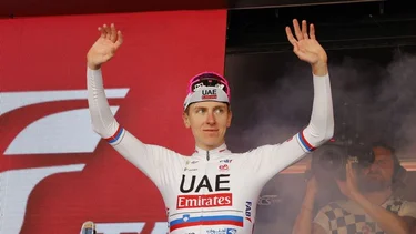 Pogacar gana el Giro de Italia en su debut y Merlier se impone en la última etapa