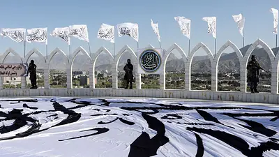 Rusia invita a los talibanes afganos a un importante foro económico Rusia invita a los talibanes afganos a un importante foro económico
