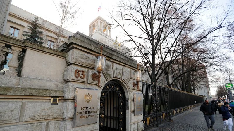 Un exoficial alemán es condenado por vender secretos de contratación a Rusia, según medios
