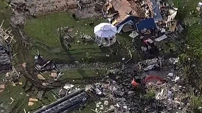 Tormentas dejan al menos 21 muertos en 4 estados de EEUU en fin de semana del Día de los Caídos Tormentas dejan al menos 21 muertos en 4 estados de EEUU en fin de semana del Día de los Caídos