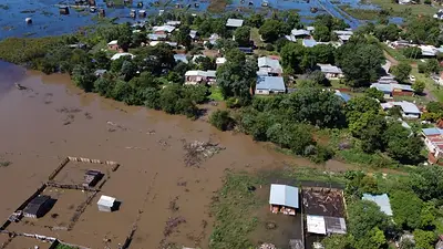 Intendente de Corrientes desmiente al Gobierno: "Nos inundamos y no mandaron alimentos" Intendente de Corrientes desmiente al Gobierno: "Nos inundamos y no mandaron alimentos"