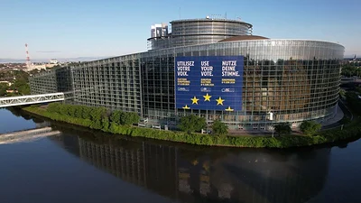 Siete grupos políticos en liza en las elecciones al Parlamento Europeo Siete grupos políticos en liza en las elecciones al Parlamento Europeo