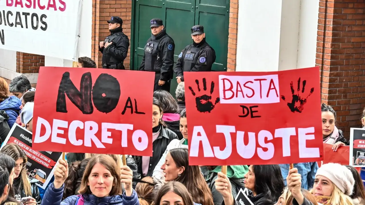 El ajuste de Milei pone en riesgo de cierre 180 hogares para personas con discapacidad