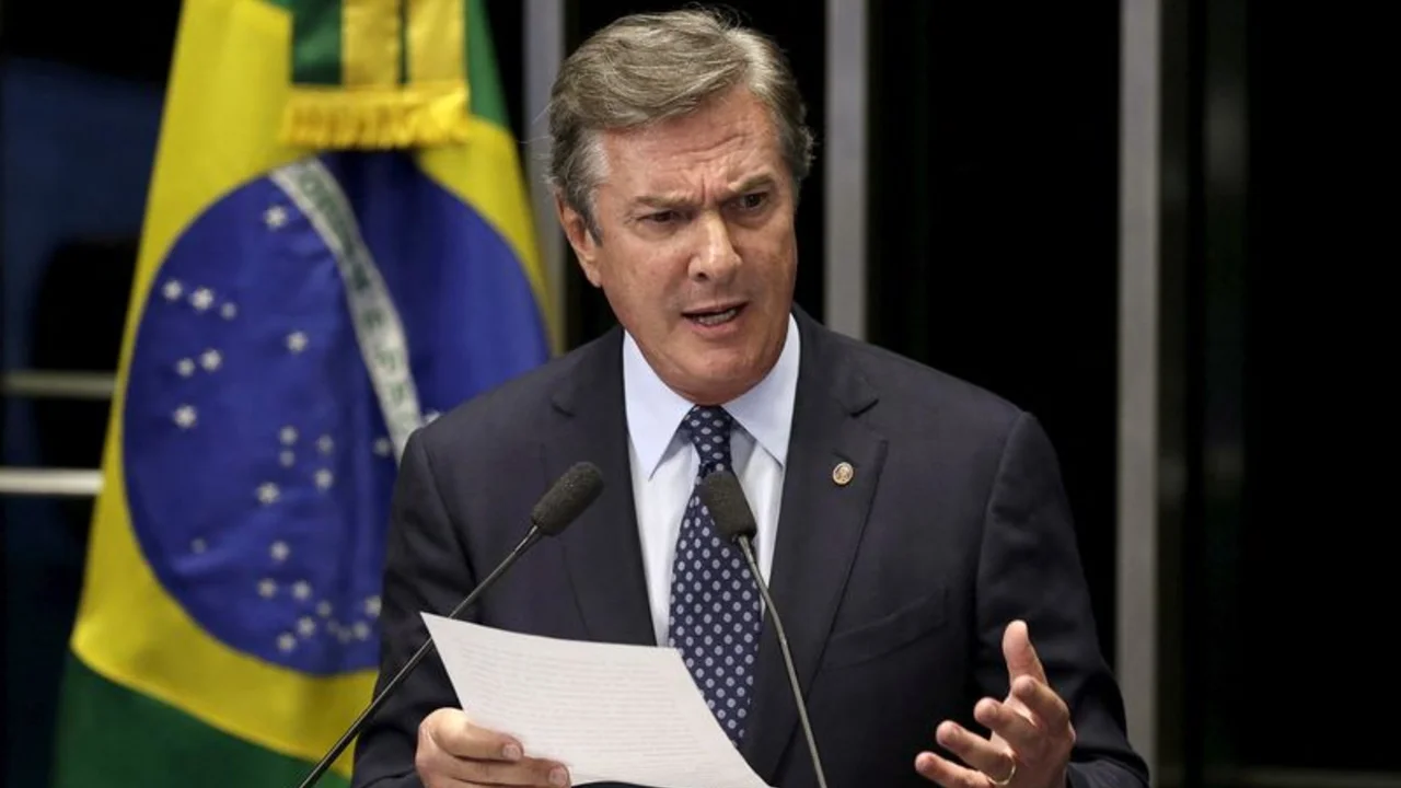 Ex presidente brasileño Collor de Mello, en arresto domiciliario por soborno