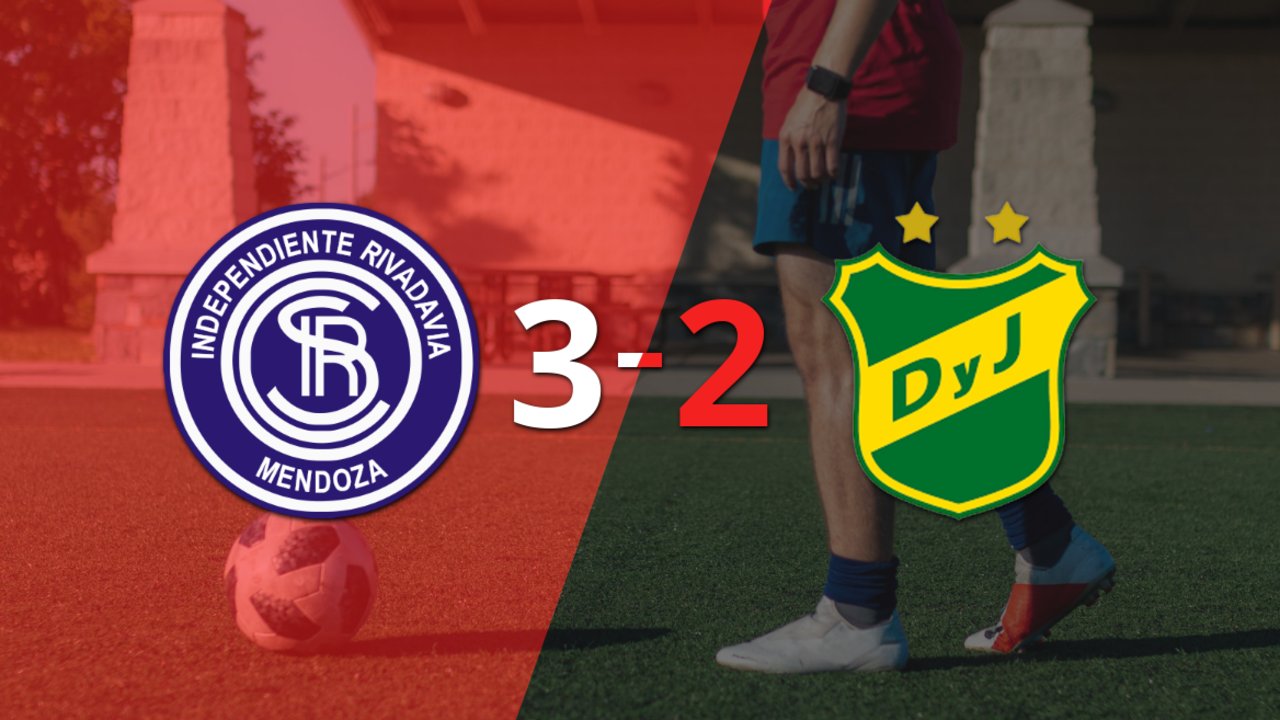 A puro gol, Independiente Riv. (M) se quedó con la victoria frente a Defensa y Justicia por 3 a 2