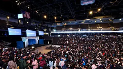 Buffett defiende el comercio en medio de las presiones arancelarias Buffett defiende el comercio en medio de las presiones arancelarias