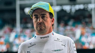 No fue Lawson: Alonso señaló al culpable de su accidente en Miami