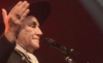 El Chaqueño Palavecino pisó Buenos Aires y emocionó al mundo del folklore | Folklore