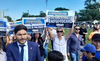 Tras la embestida de Pullaro, docentes de Santa Fe contraatacaron: "Desubicado" | Santa fe