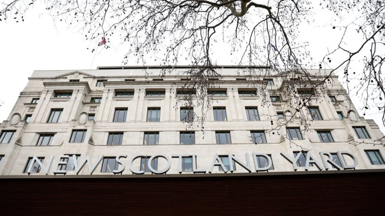 Policía británica detiene a siete iraníes en el marco de una investigación antiterrorista