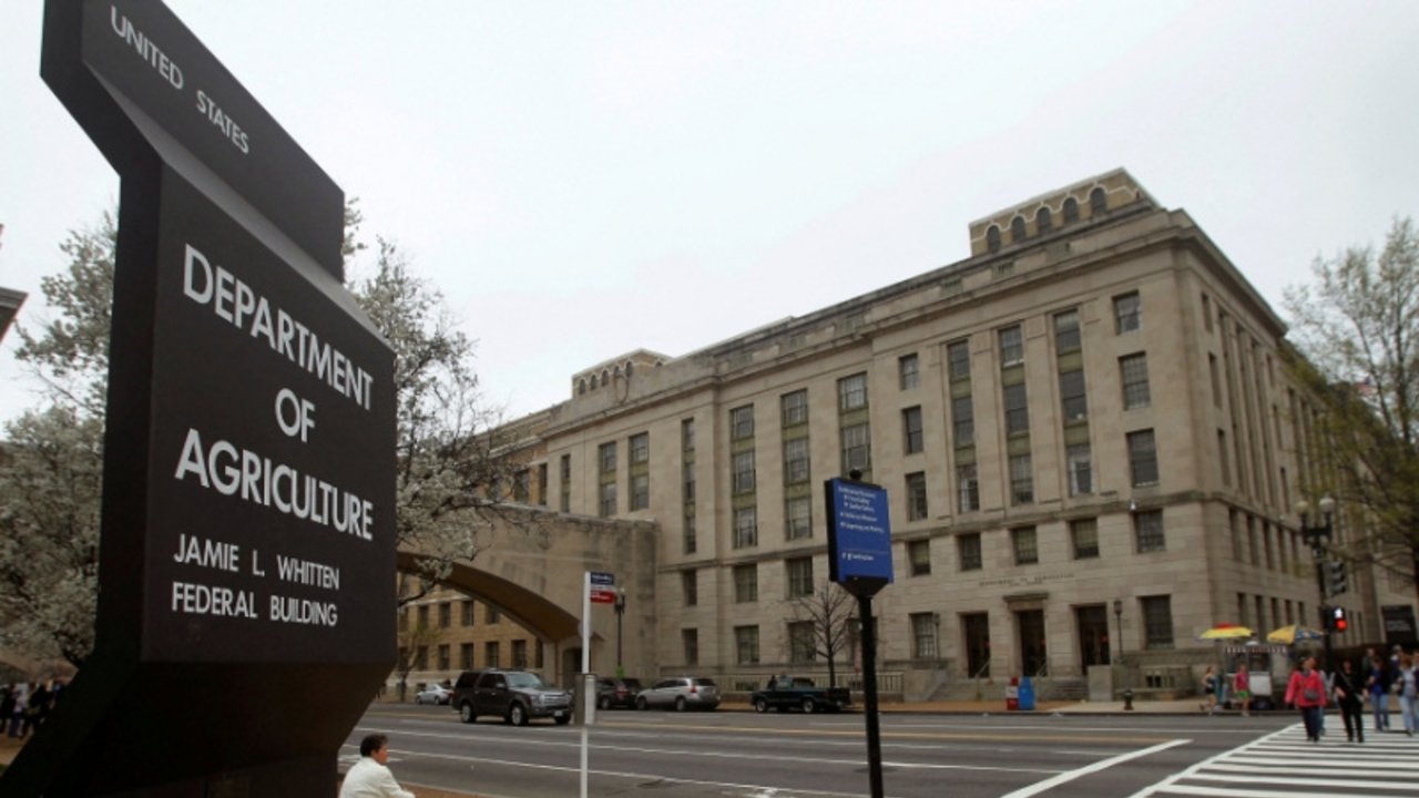 Más de 15.000 empleados del USDA se han acogido al incentivo económico de Trump para marcharse