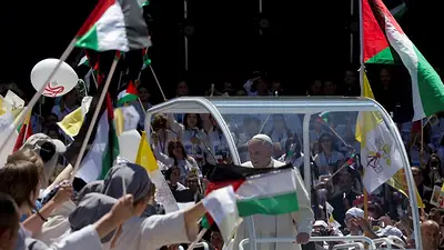 Un papamóvil de Francisco se convertirá en clínica para los niños de Gaza Un papamóvil de Francisco se convertirá en clínica para los niños de Gaza