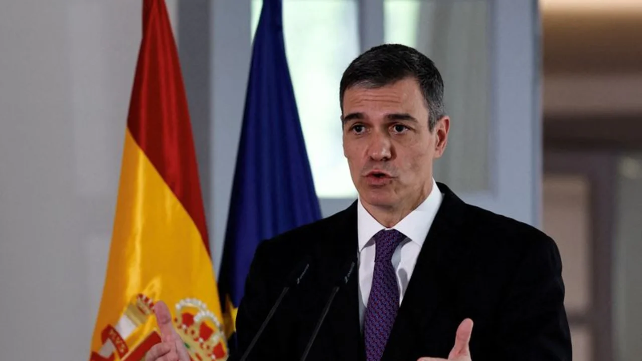 El Gobierno español abrirá una consulta pública sobre la operación BBVA-Sabadell, según Sánchez