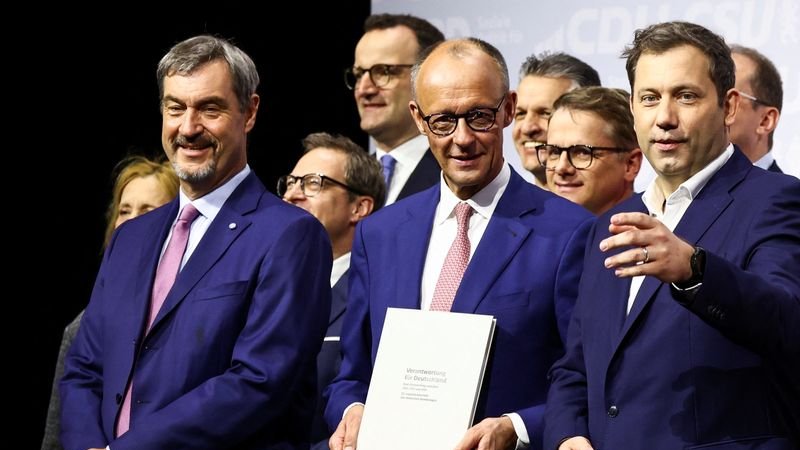 Merz promete reformar Alemania en la presentación de su gabinete al completo