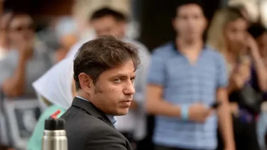 Mientras puja por el armado de las listas, Kicillof avanza en la ingeniería electoral
