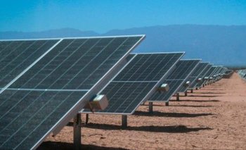 El Gobierno fortalece el sistema de energía renovable en la precordillera | Paneles solares