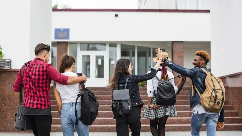 amigos, parejas, relaciones, universidad, estudios, facultad