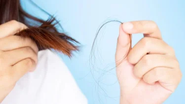 Caída del pelo en otoño: la guía rápida para saber si es normal o se necesita tratamiento