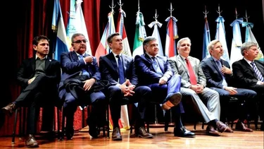 Los gobernadores se muestran juntos contra la motosierra de Milei