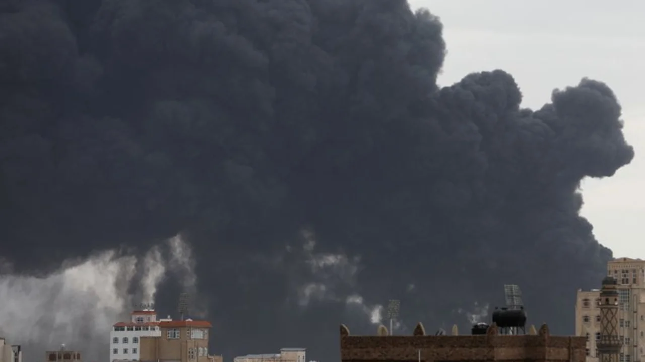 Israel ataca la capital de Yemen, dice televisora dirigida por los hutíes