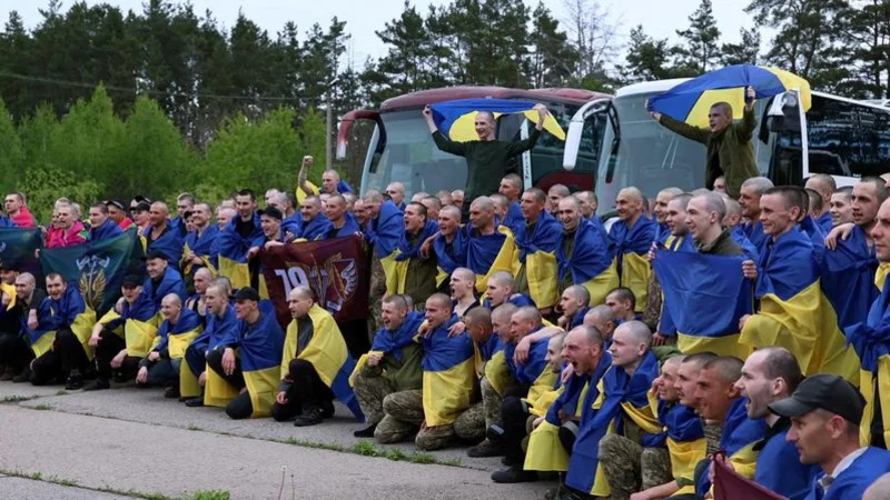 Rusia y Ucrania intercambian 205 prisioneros de guerra cada uno