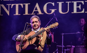 Emoción por el mensaje especial de Los Manseros Santiagueños | Música