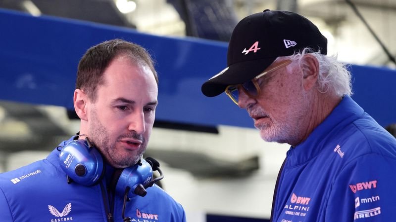 Oakes dimite como jefe de Alpine en la F1, Briatore toma el relevo