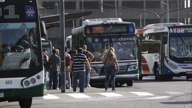 Cuánto sale el boleto de colectivo en mayo 2025: el precio