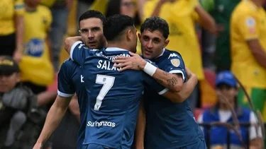 Racing goleó a Atlético Bucaramanga y quedó como líder en el Grupo E de Copa Libertadores