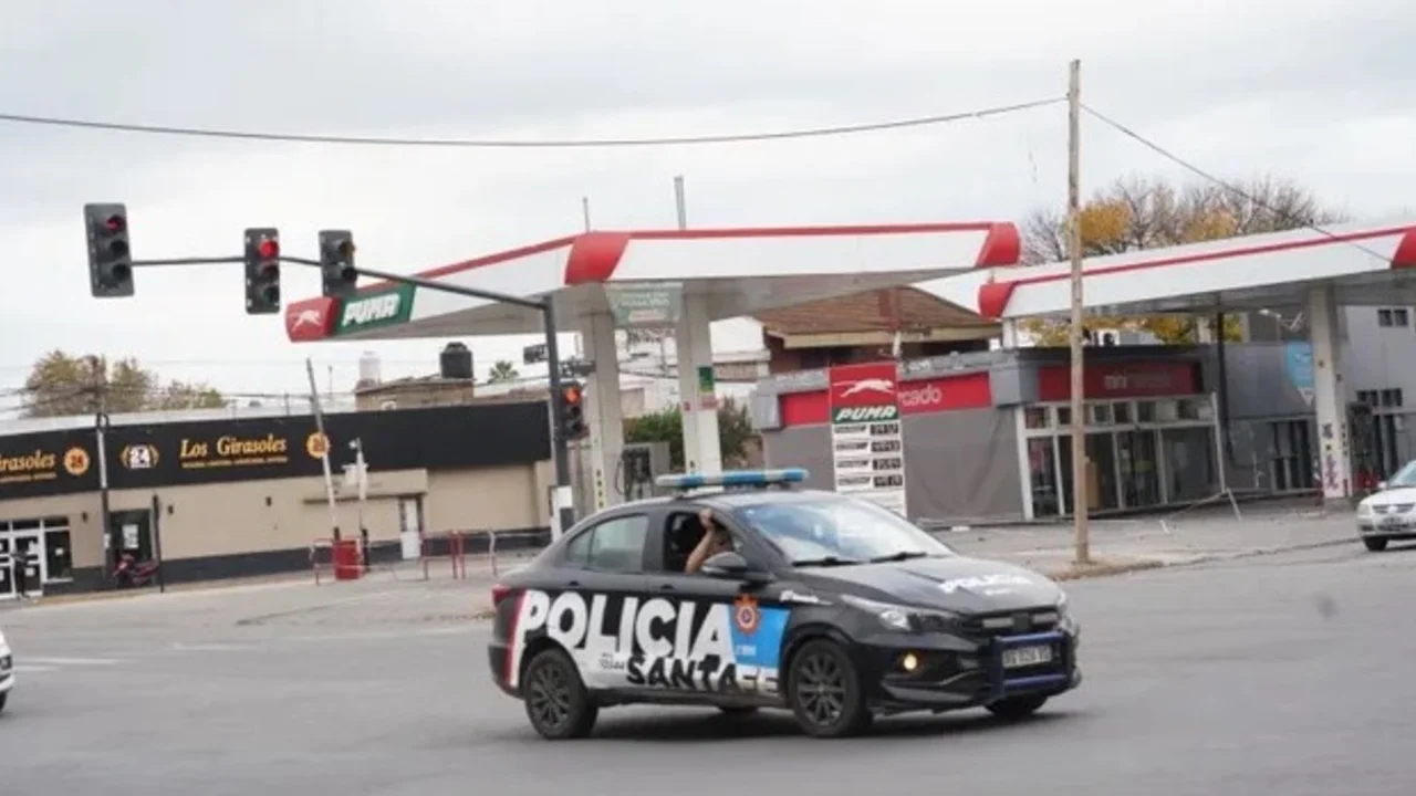 Fraude con combustible en la Policía de Rosario: tres jefes y dos subjefes serán imputados